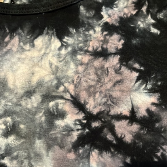 Calvin Klein performance workout top NWOT, sz S, no flaws - Picture 3 of 5